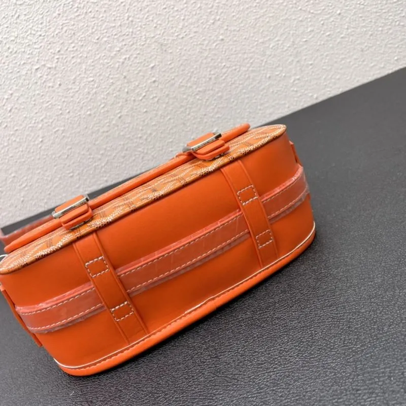 Goyard Orange 25cm Messenger Bag - Image 4