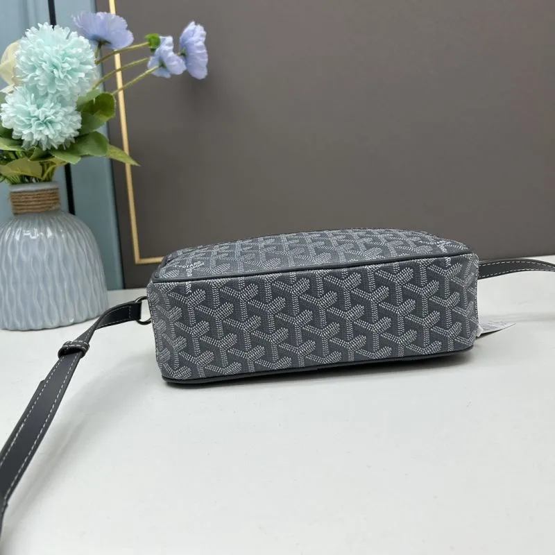 Goyard Gray Camera Bag 427 - Image 4