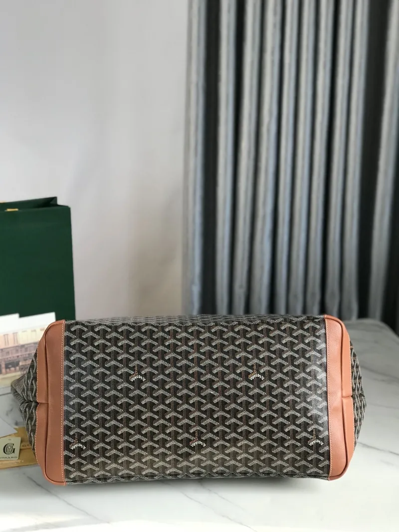 Goyard Black Tote Bag with Tan Leather Trim - Image 3
