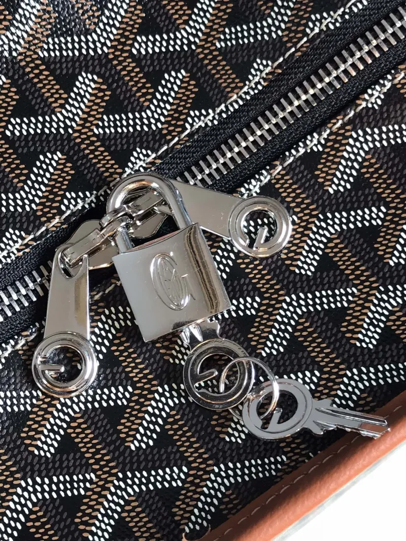 Goyard Black Tote Bag with Tan Leather Trim - Image 5