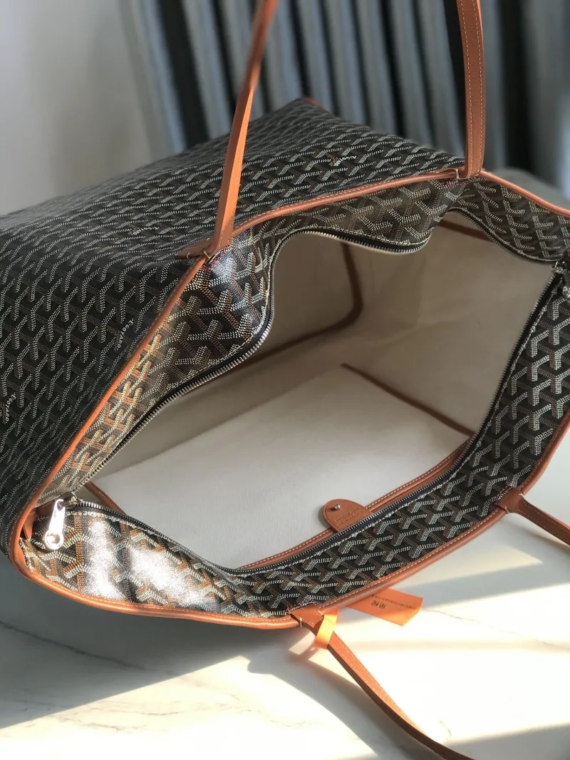 Goyard Black Tote Bag with Tan Leather Trim - Image 8