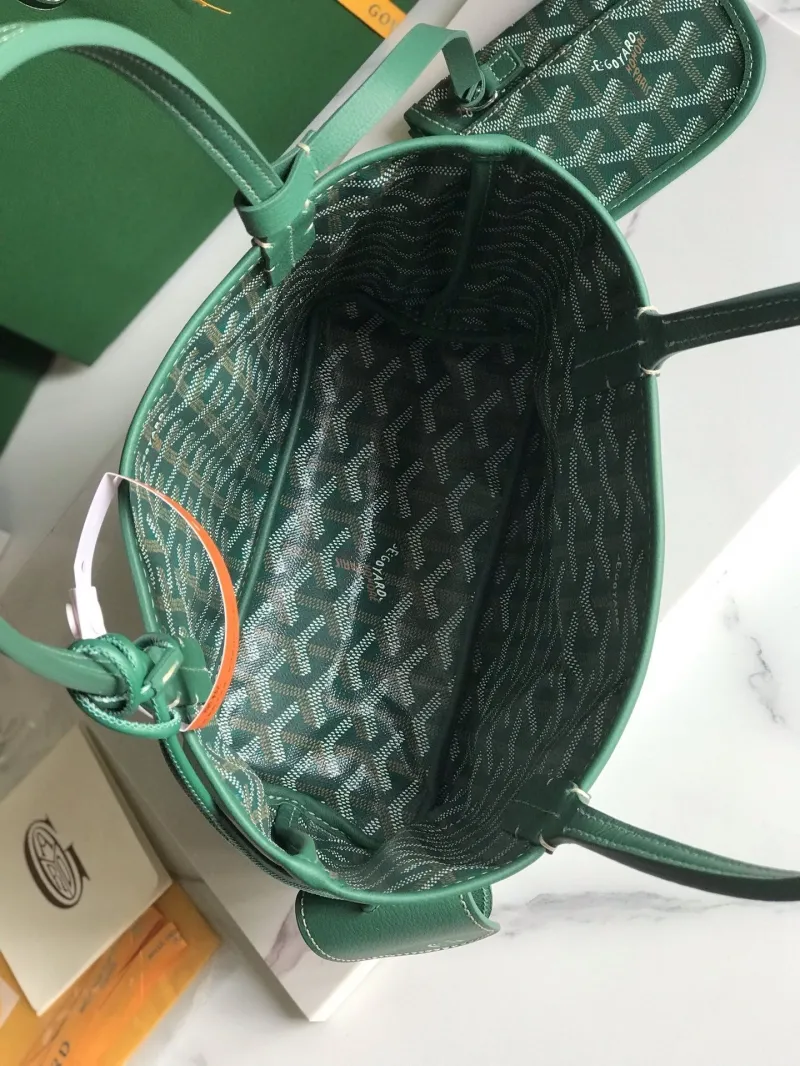 Goyard Green Shopping Tote Bag with Pouch - Image 7