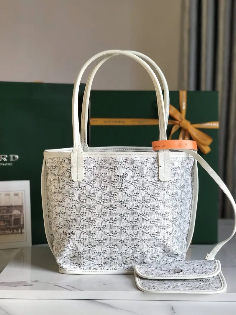 Goyard White Reversible Tote Bag With Small Pouch