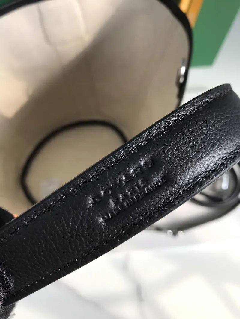 Goyard Black Bucket Handbag with Shoulder Strap - Image 7