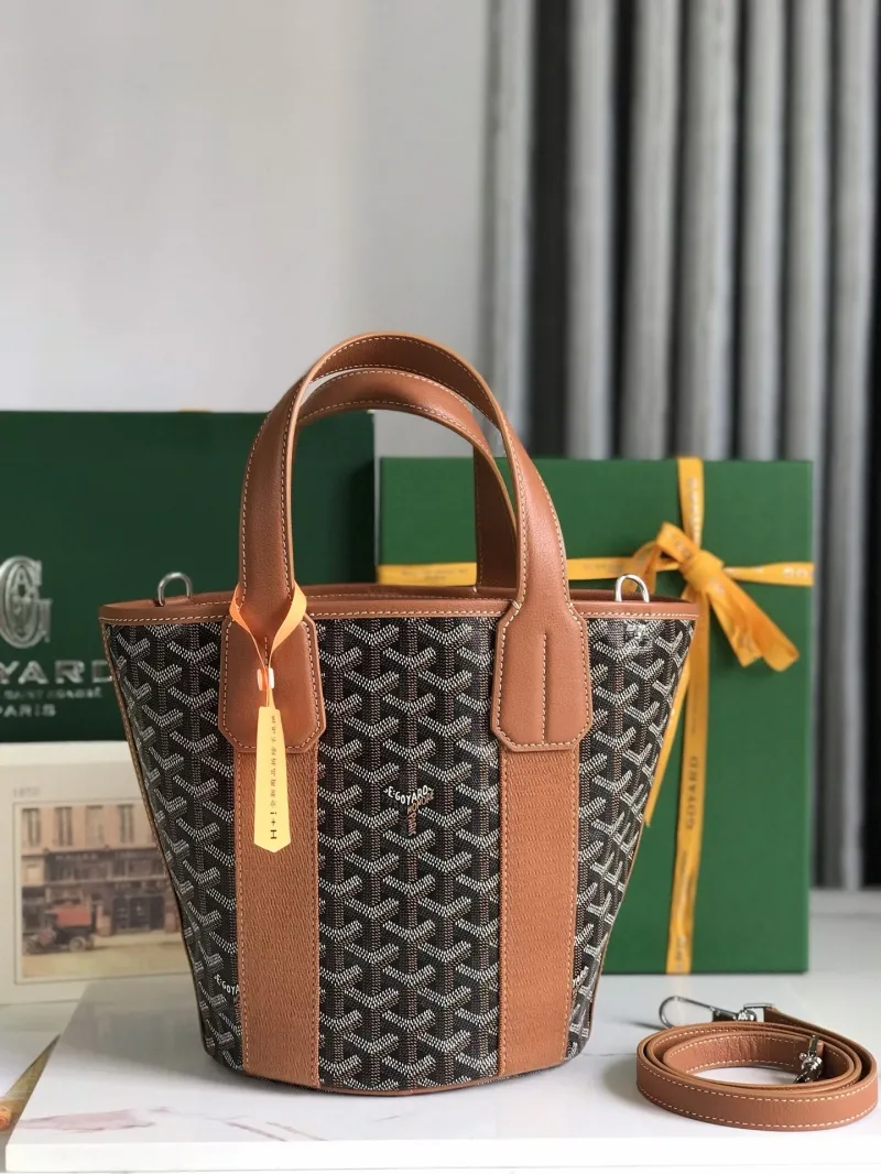 Goyard Black Tan Bucket Handbag with Shoulder Strap - Image 3