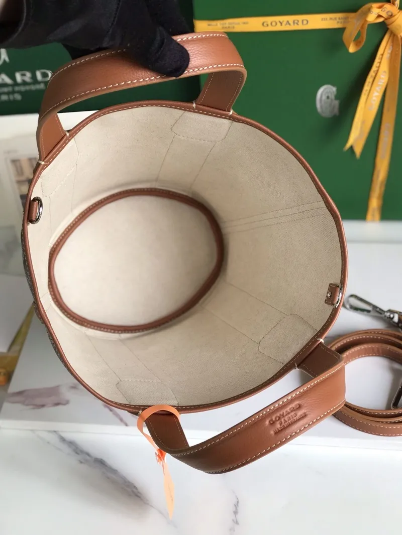 Goyard Black Tan Bucket Handbag with Shoulder Strap - Image 8