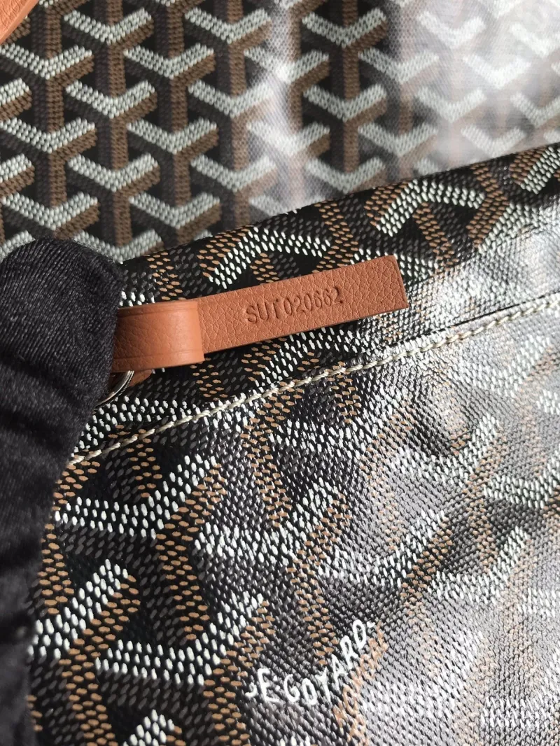 Goyard Black Tan Tote Bag with Pouch - Image 7