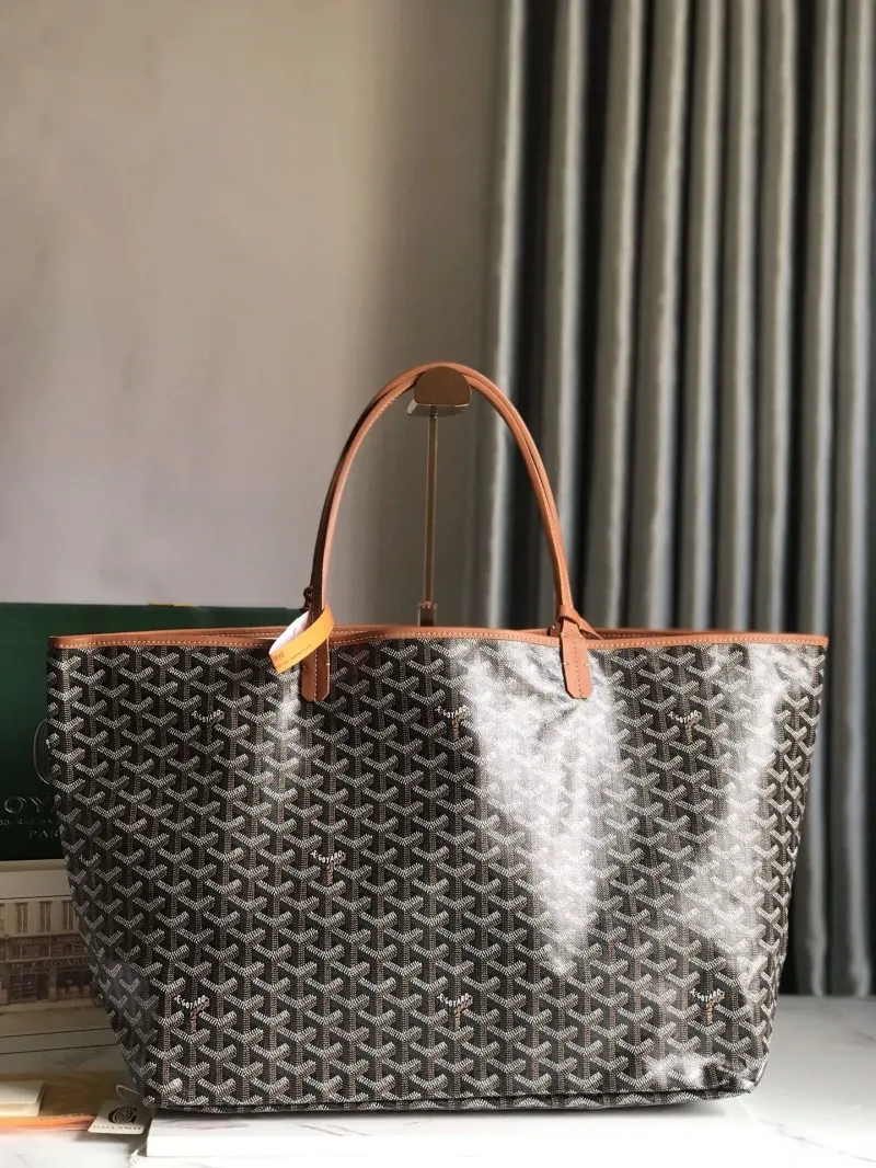 Goyard Black Canvas Tote Bag with Small Pouch - Image 3