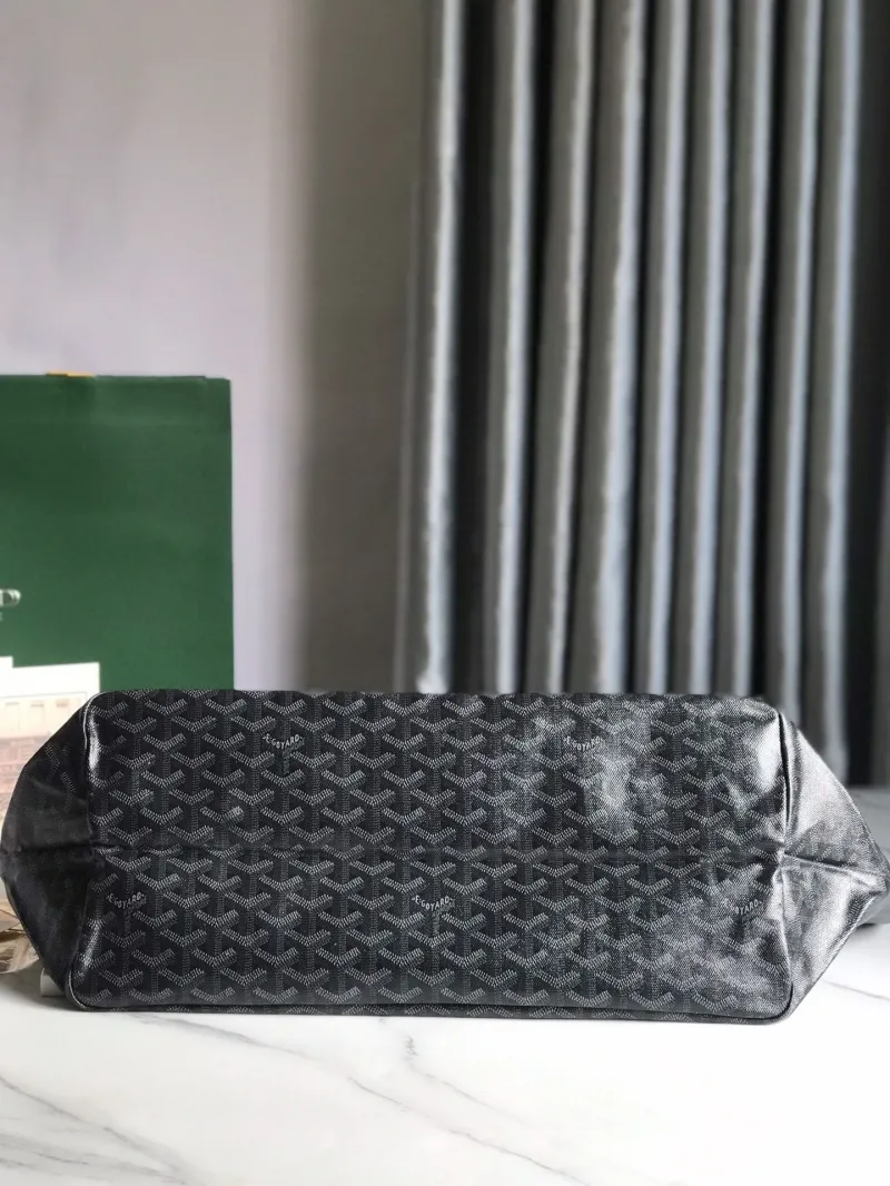 Goyard Black Shopping Tote Bag with Pouch - Image 6