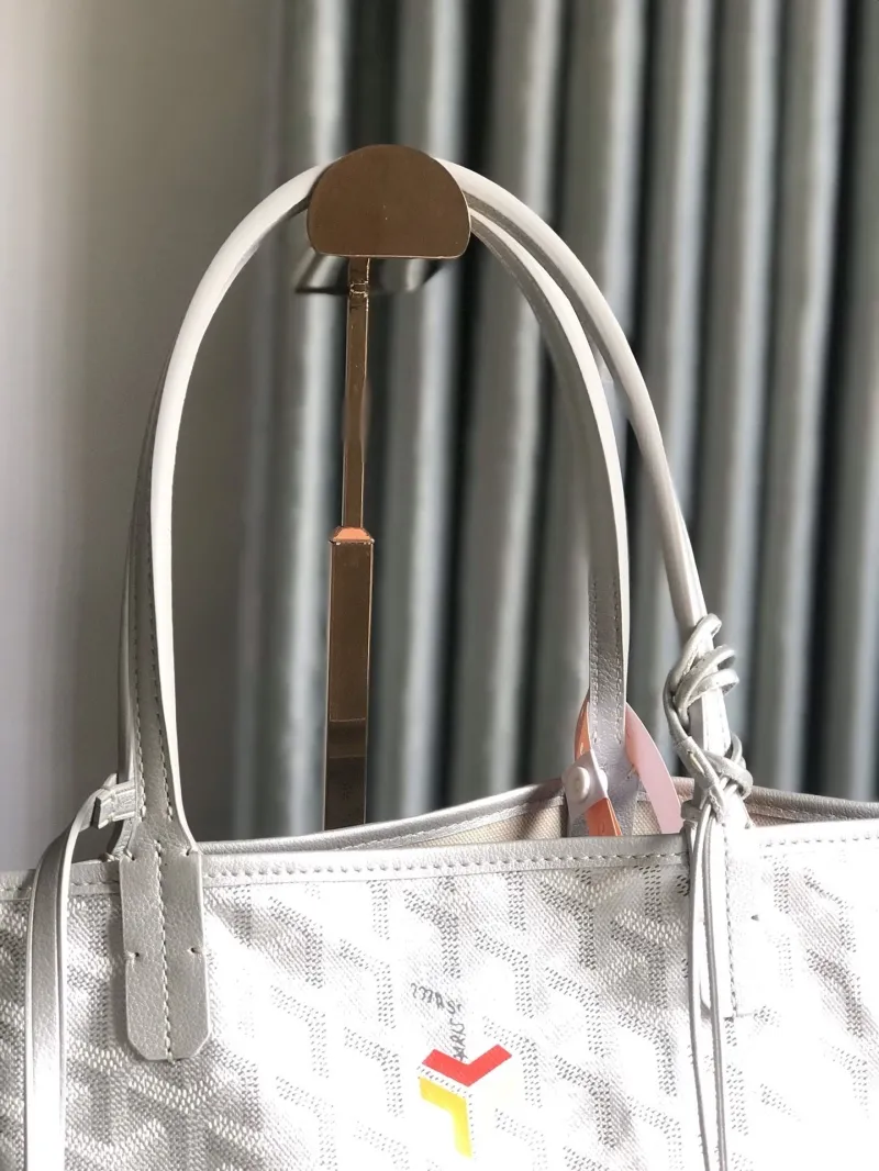 Goyard Silver Tote Shopping Bag - Image 5
