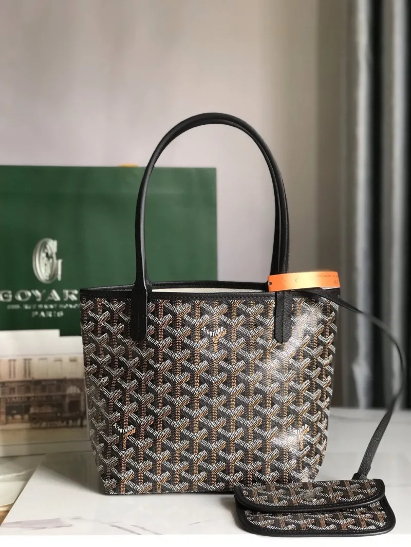 Goyard Black Shopping Tote Bag with Pouch 128