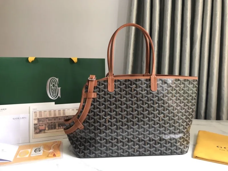Goyard Black Tote Shopping Bag with Brown Leather Trim - Image 3