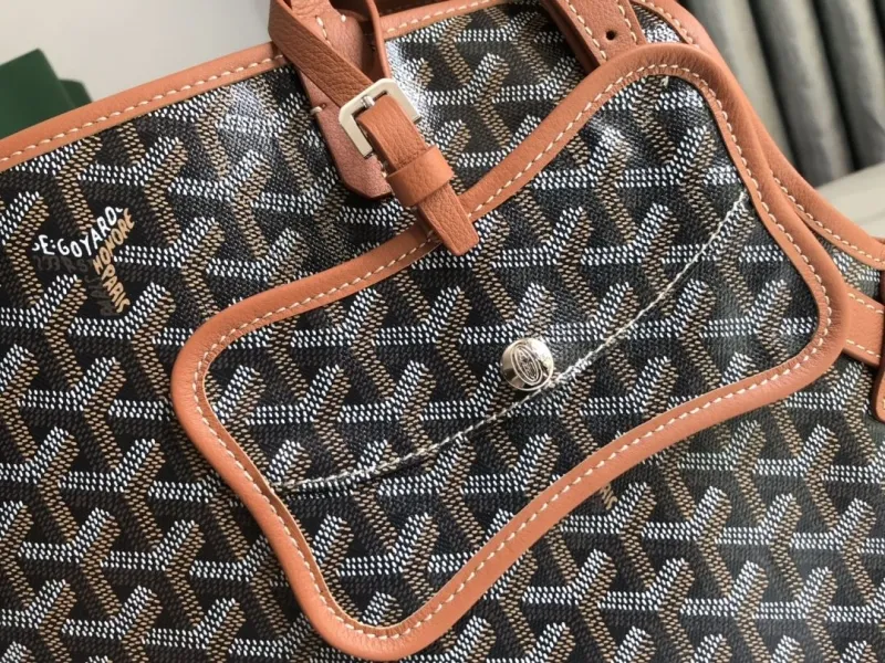 Goyard Black Tote Shopping Bag with Brown Leather Trim - Image 6