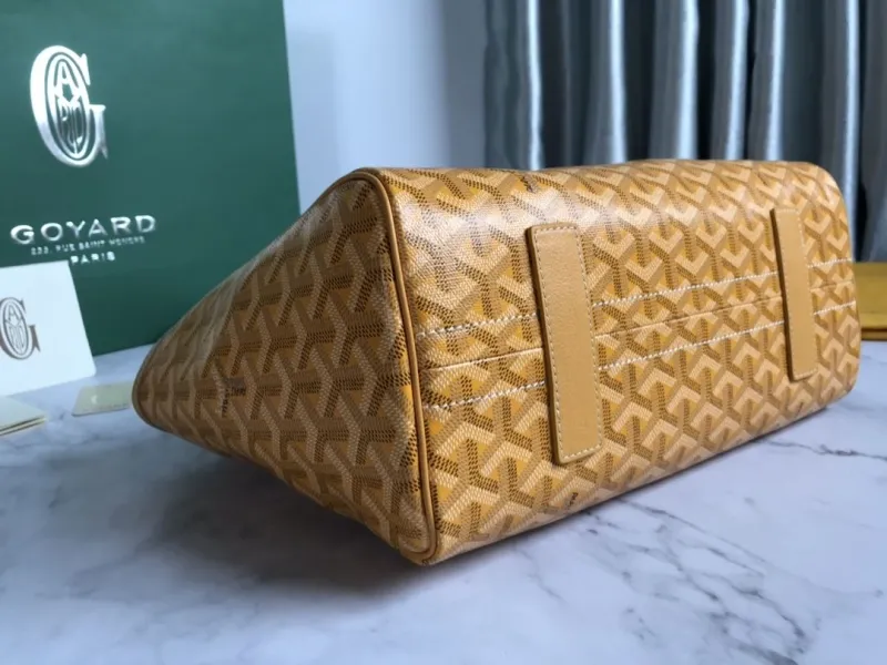 Goyard Yellow Shoulder Tote Bag - Image 4