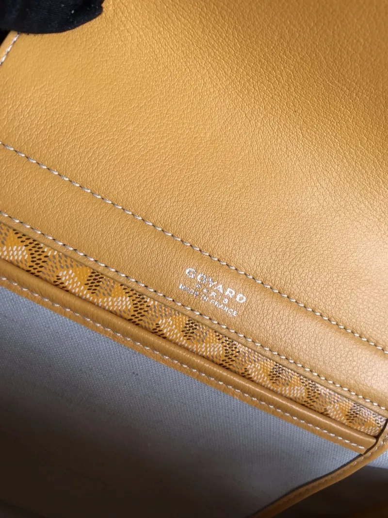 Goyard Yellow Shoulder Tote Bag - Image 9