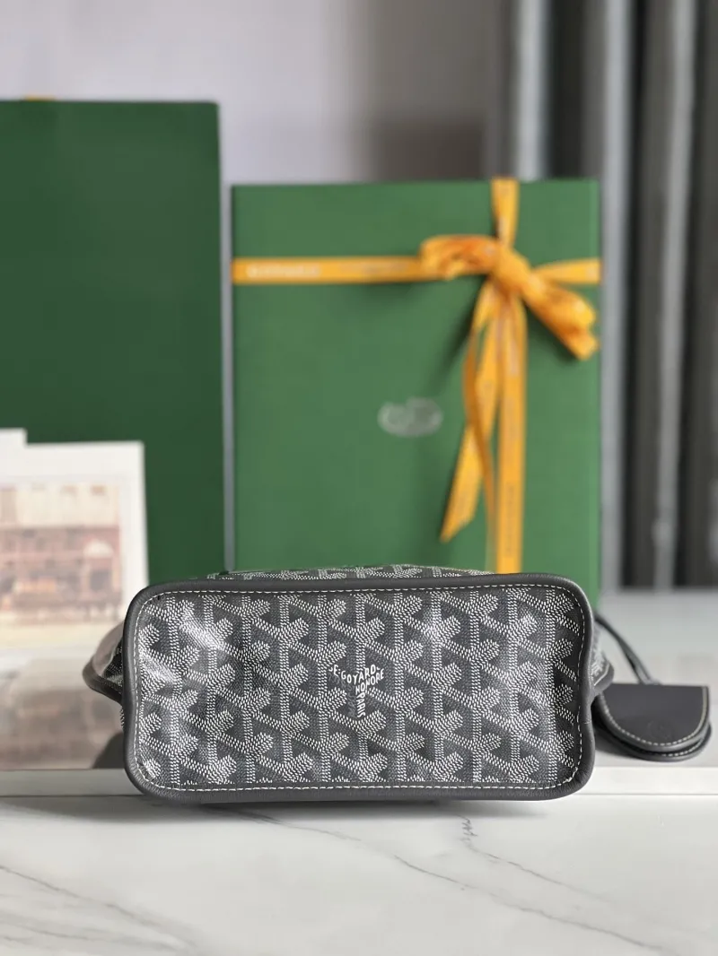 Goyard Gray Mini Tote Bag with Pouch - Image 5