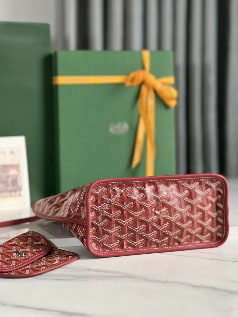 Goyard Red Shopping Tote Bag with Small Pouch - Image 6