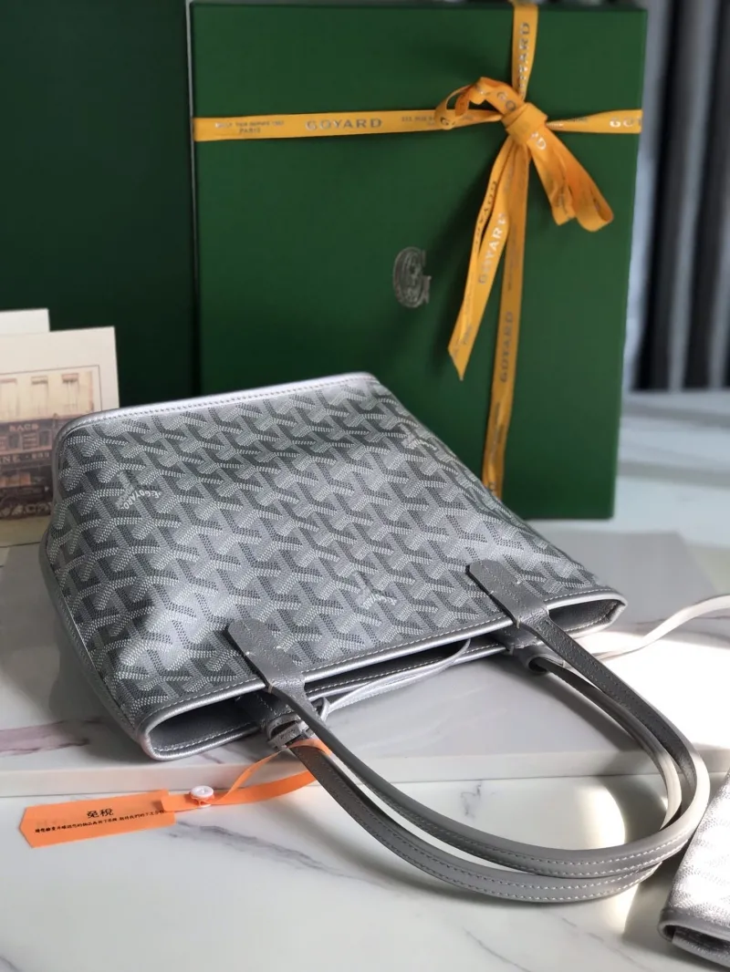 Goyard Silver Tote Shopping Bag - Image 4