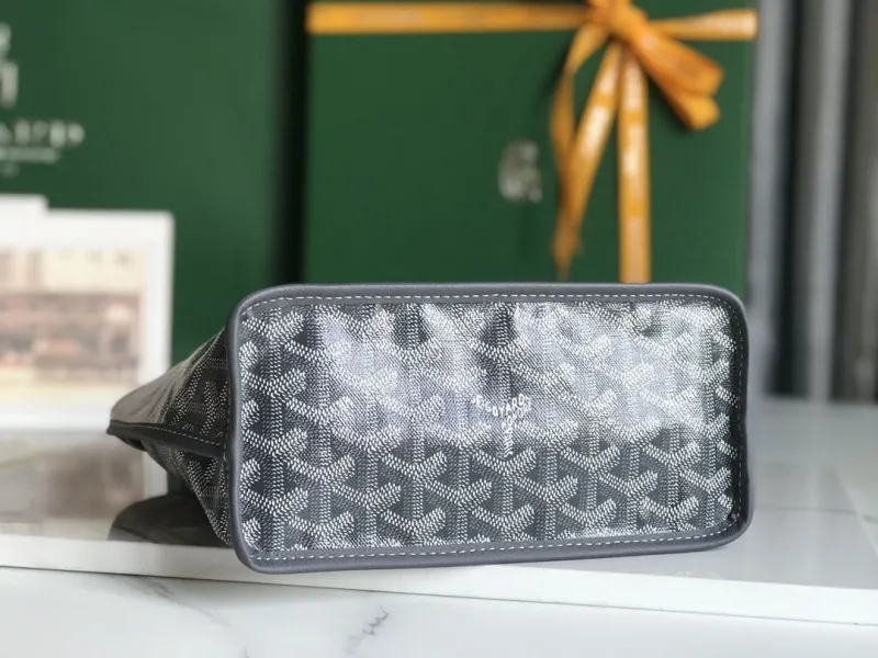 Goyard Gray Tote Bag 203 - Image 4