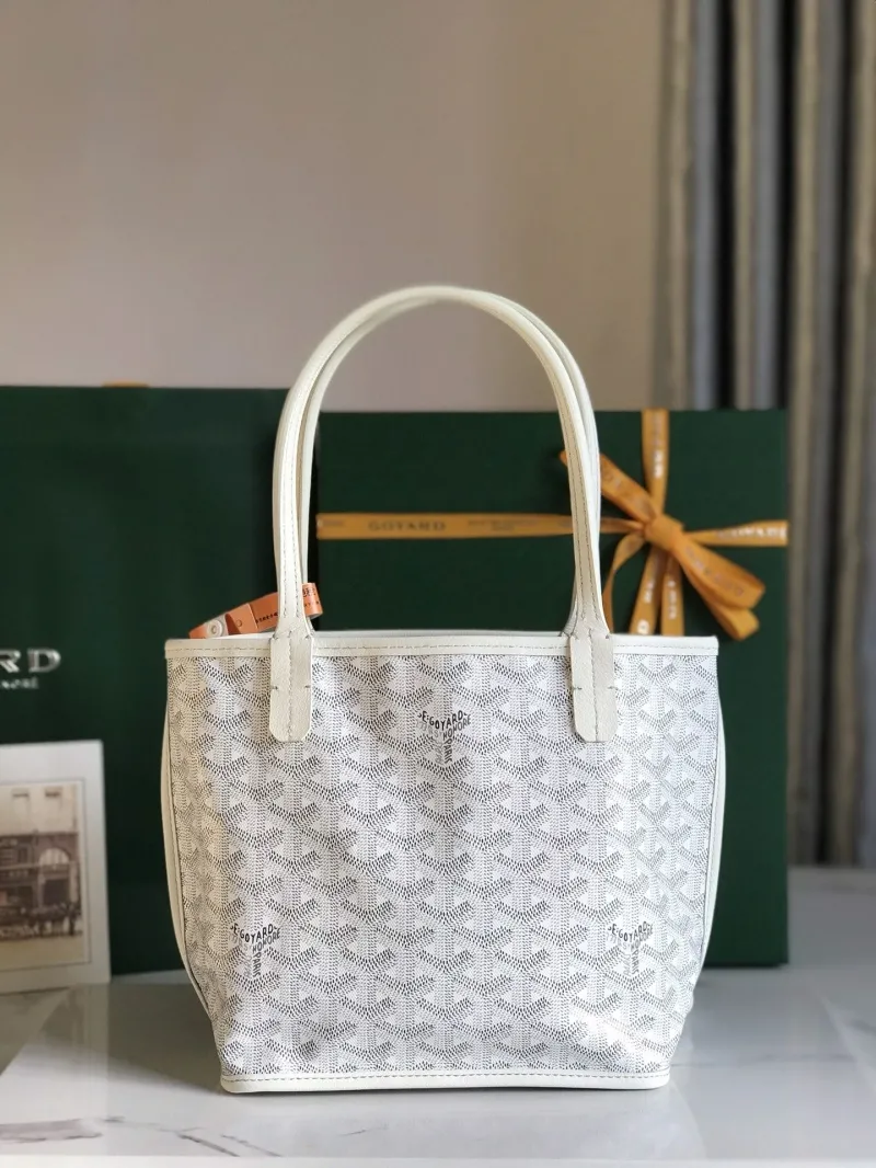Goyard White Reversible Tote Bag - Image 4