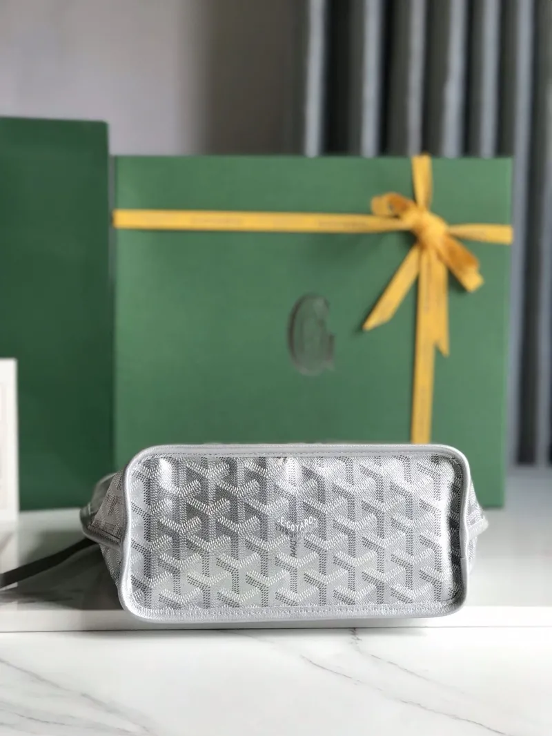 Goyard Silver Tote Shopping Bag Set - Image 4