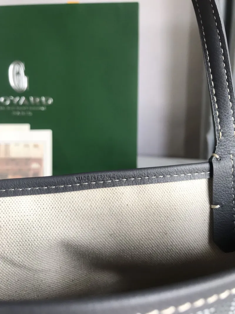 Goyard Gray Shopping Tote Bag with Pouch - Image 6