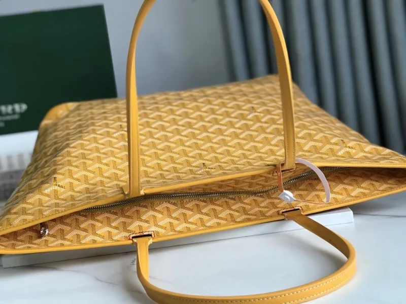 Goyard Yellow Shopping Tote Bag - Image 5