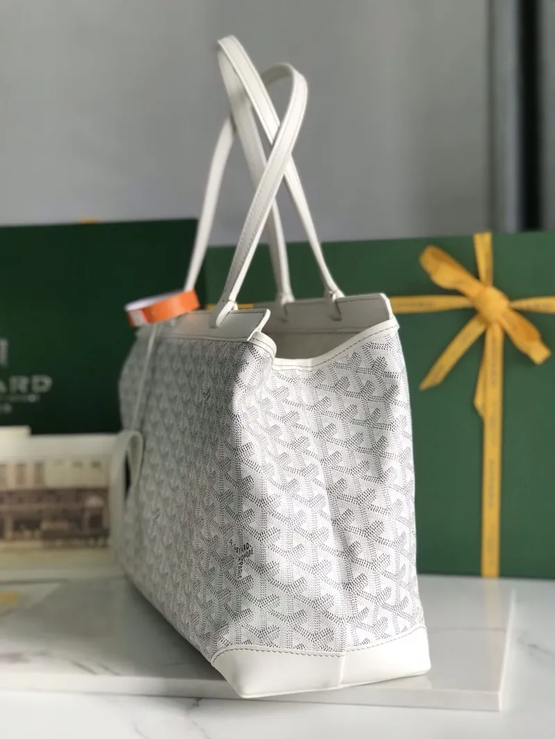 Alternative view of Goyard White Tote Bag 279