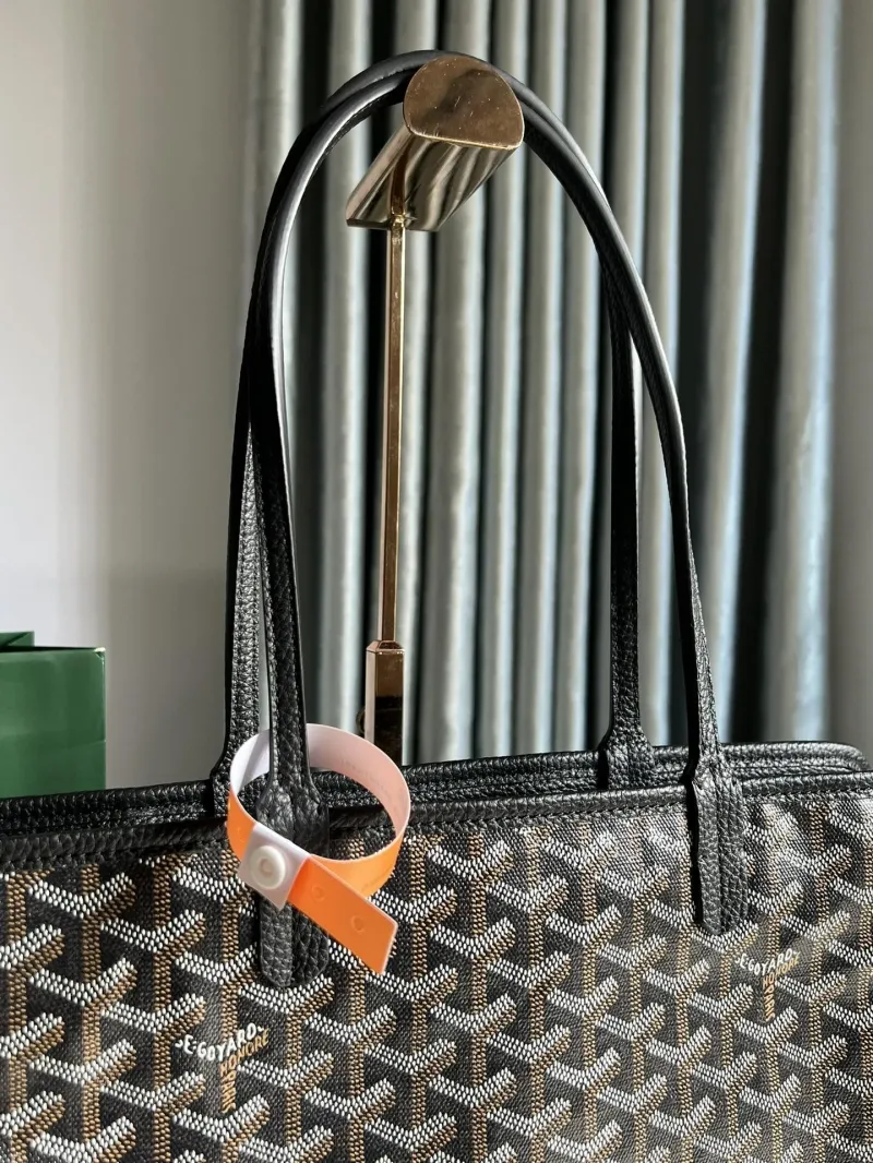 Alternative view of Goyard Black Tote Bag 289