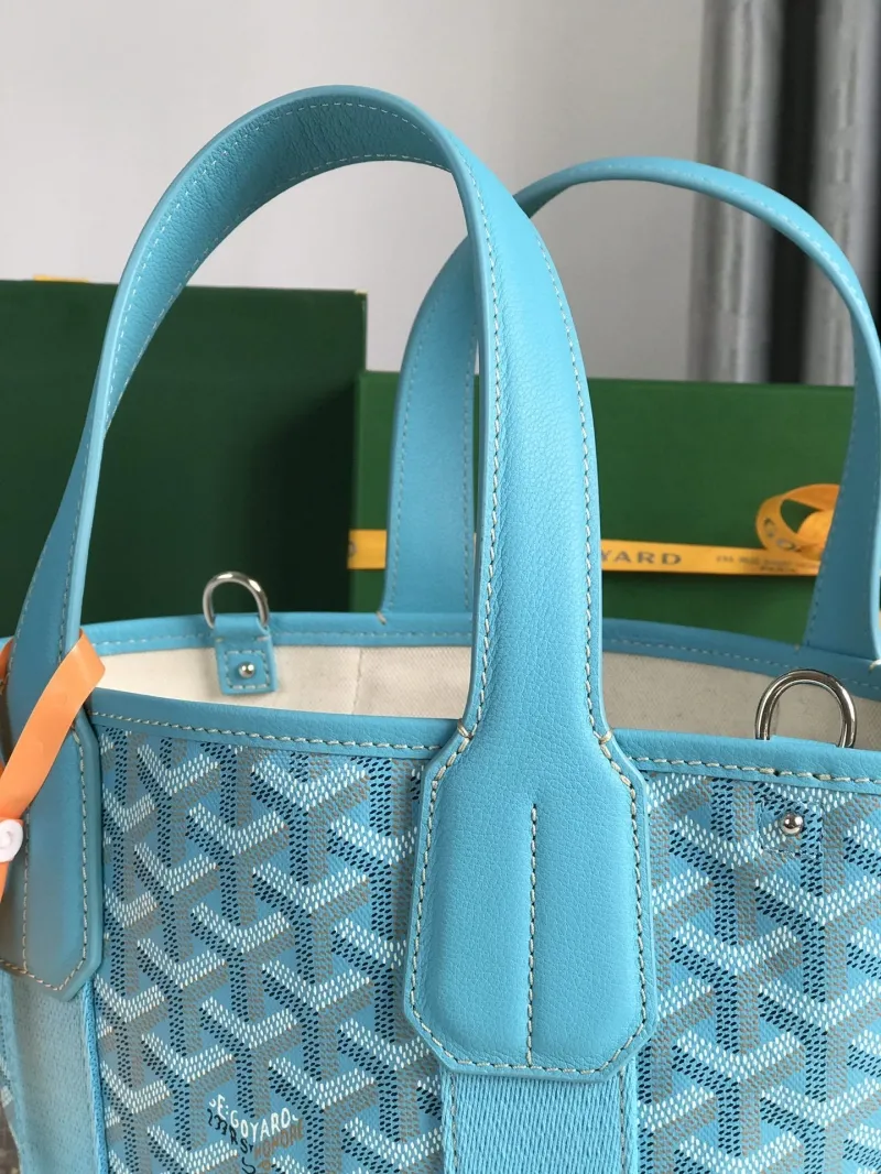 Goyard Light Blue Small Bucket Tote Bag With Shoulder Strap - Image 4