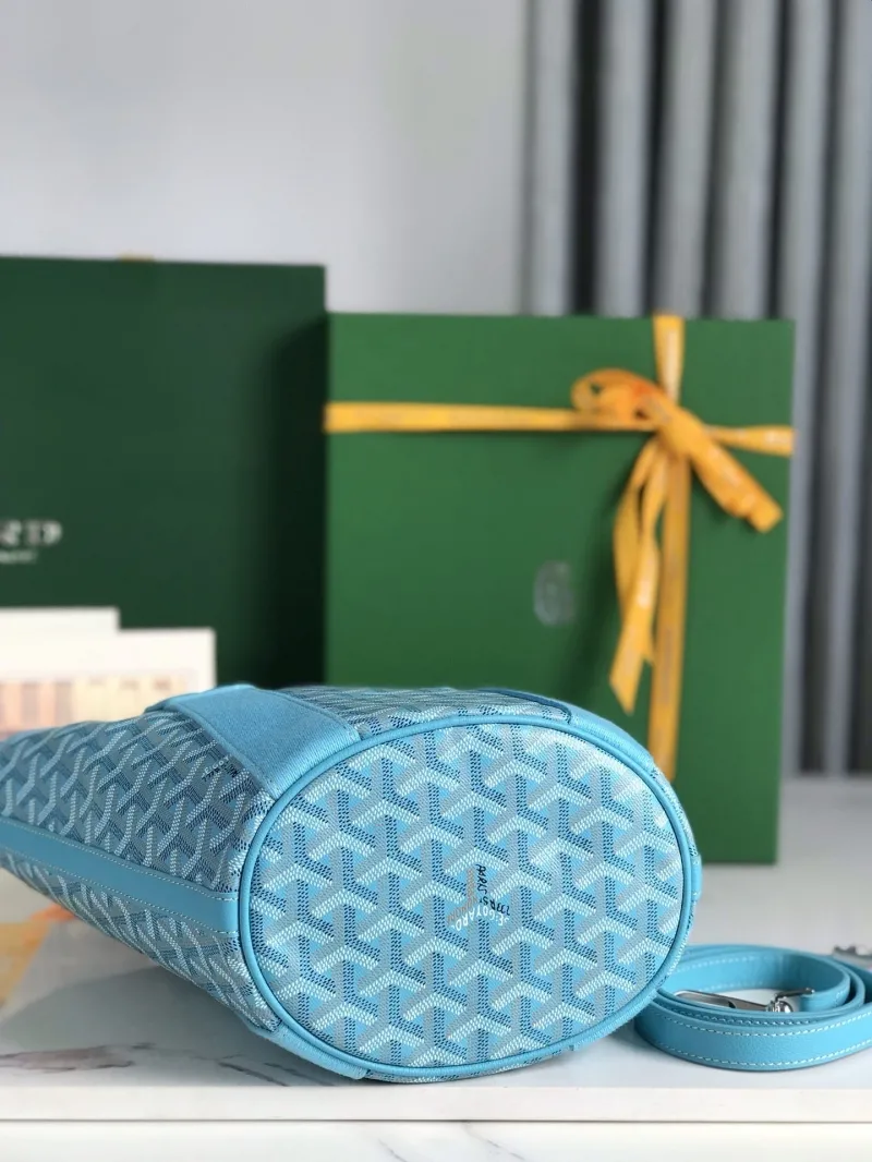 Goyard Light Blue Small Bucket Tote Bag With Shoulder Strap - Image 5