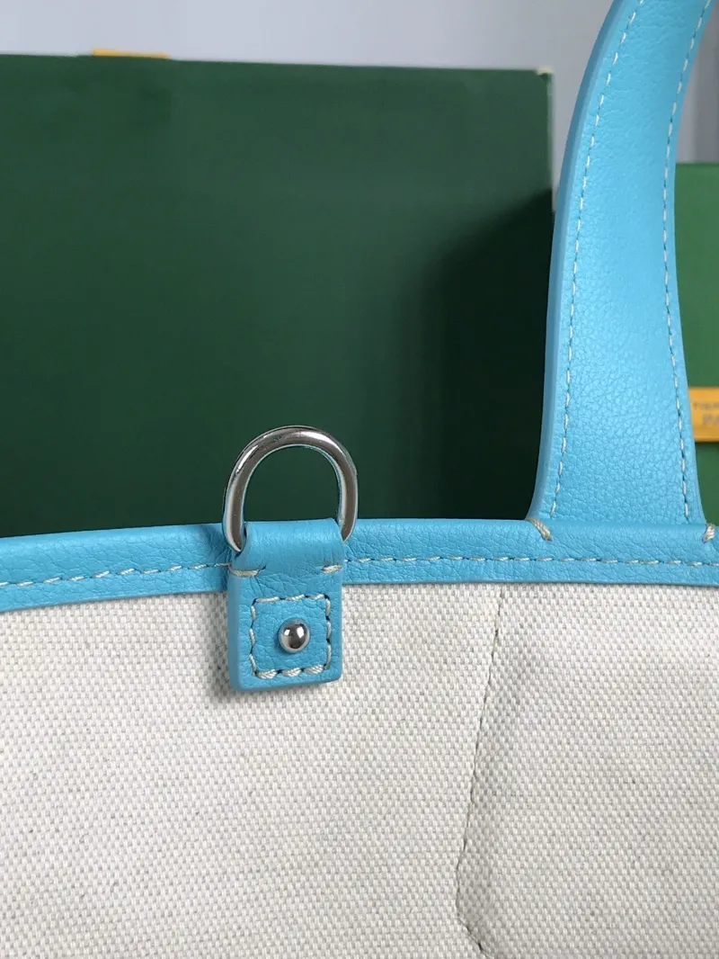 Goyard Light Blue Small Bucket Tote Bag With Shoulder Strap - Image 8