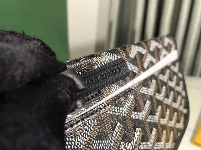 Goyard Black Hobo Shoulder Bag 301 - Image 9