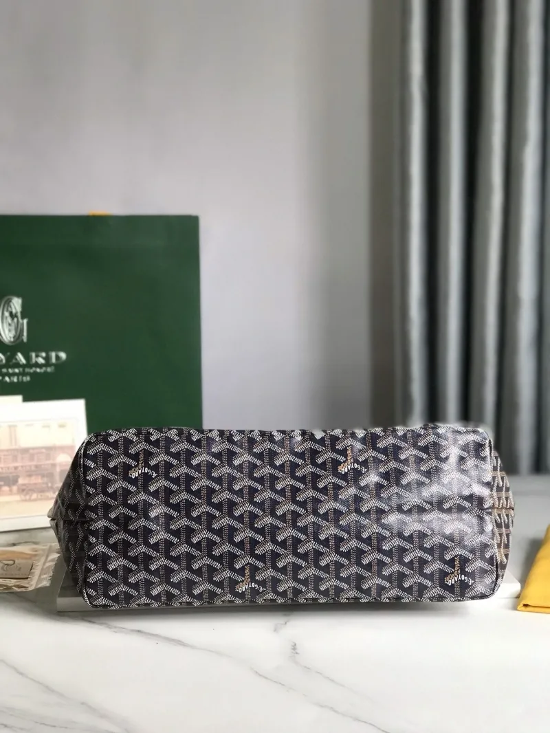 Goyard Dark Gray Tote Bag with Pouch - Image 4