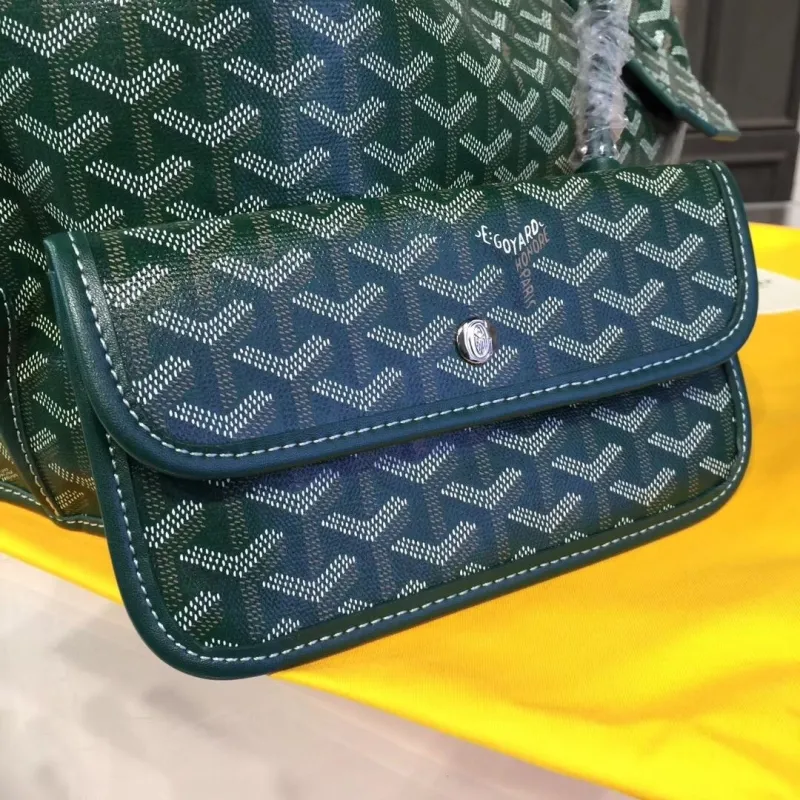 Goyard Green Tote Bag with Pouch - Image 5