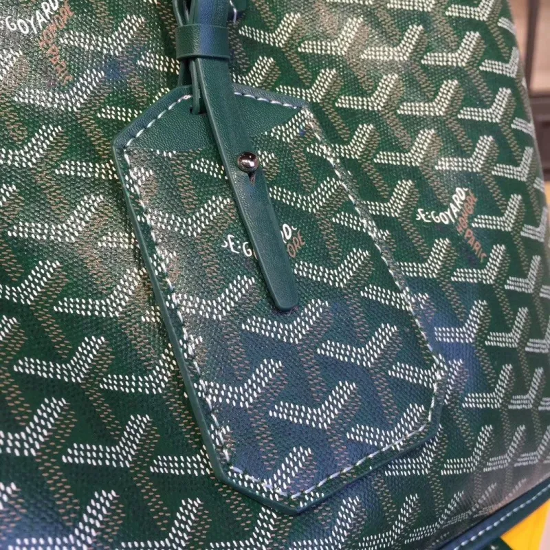 Goyard Green Tote Bag with Pouch - Image 6