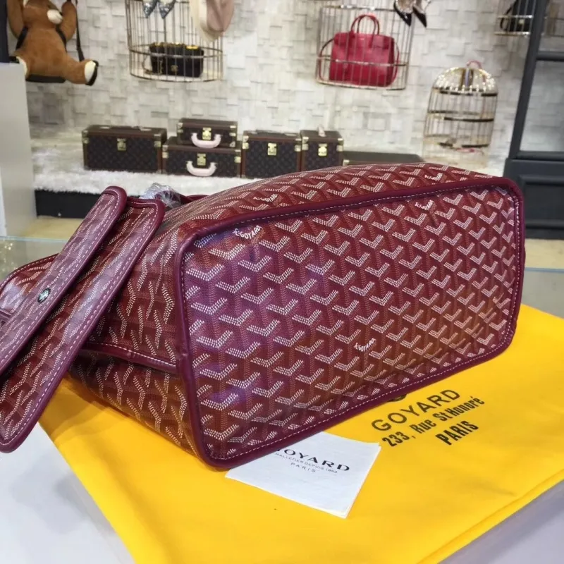 Goyard Burgundy Tote Bag with Pouch - Image 3