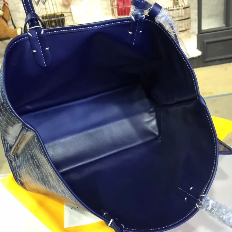 Goyard Navy Blue Tote Bag with Small Pouch - Image 8