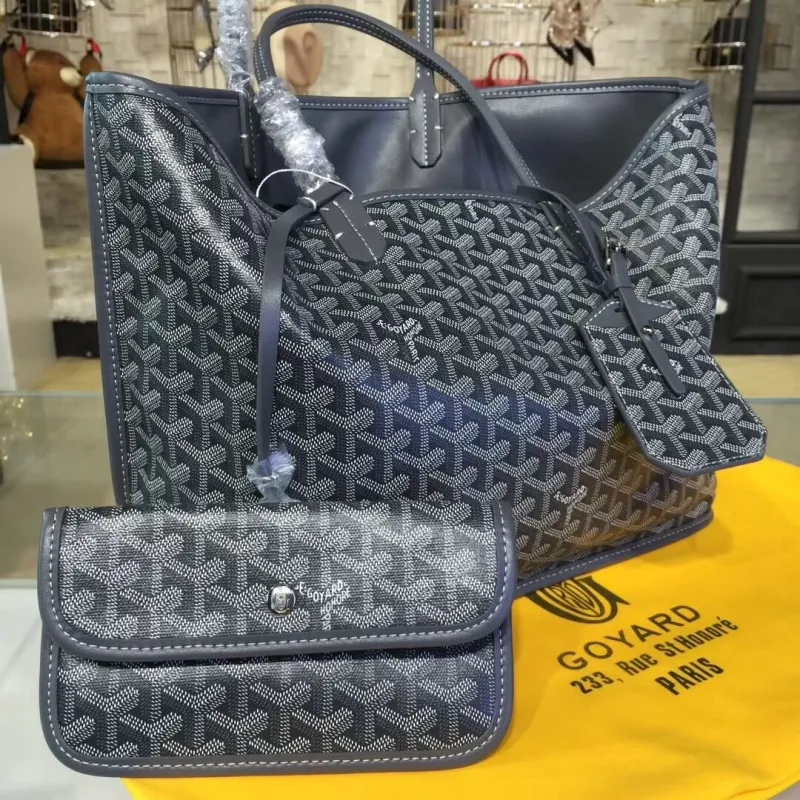 Goyard Gray Tote Bag with Pouch - Image 5