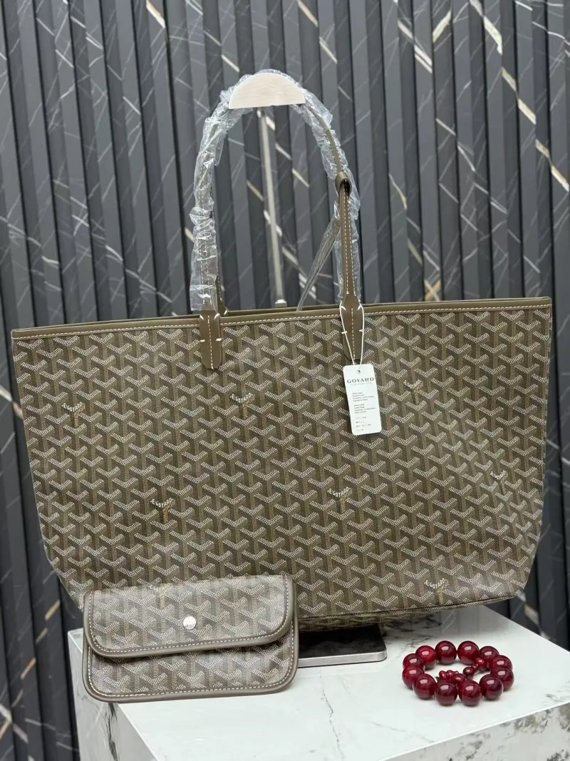 Goyard Khaki Shopping Tote Bag with Pouch