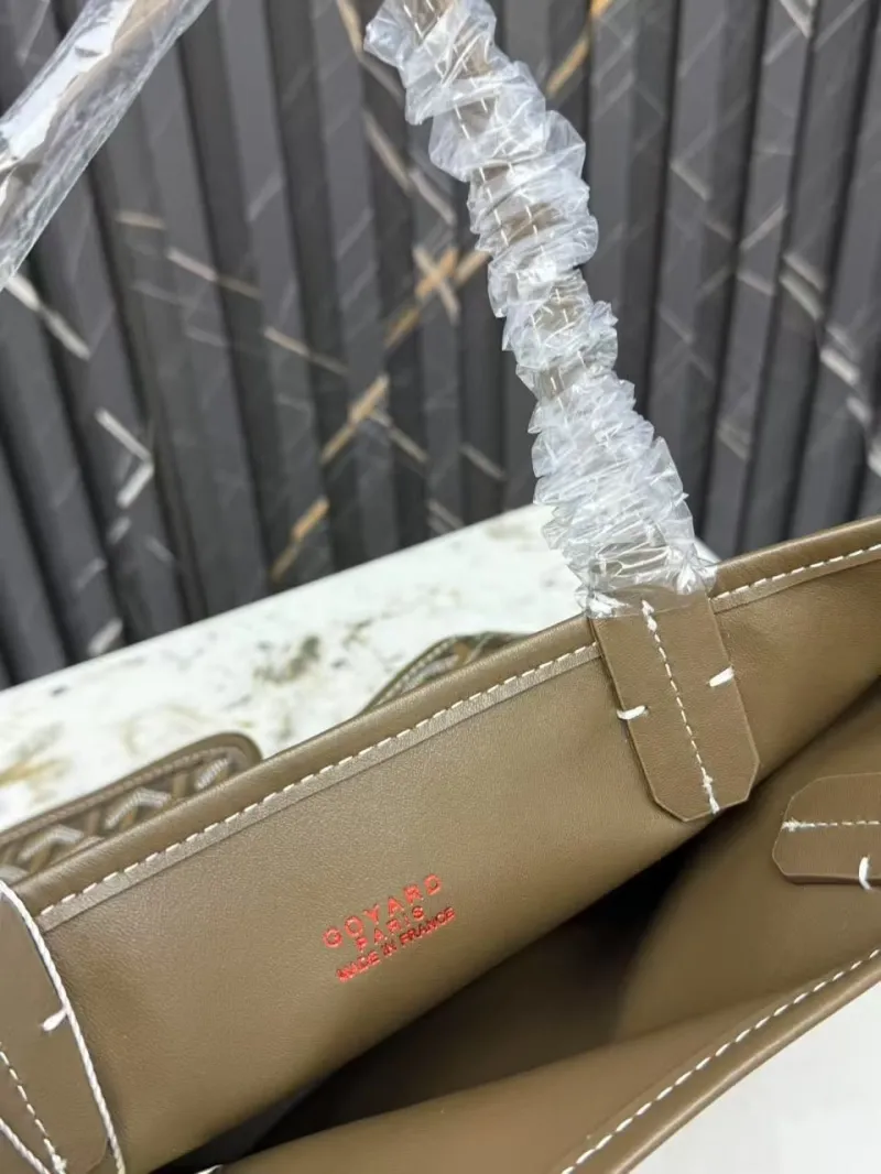 Goyard Brown Tote Bag with Small Pouch - Image 6