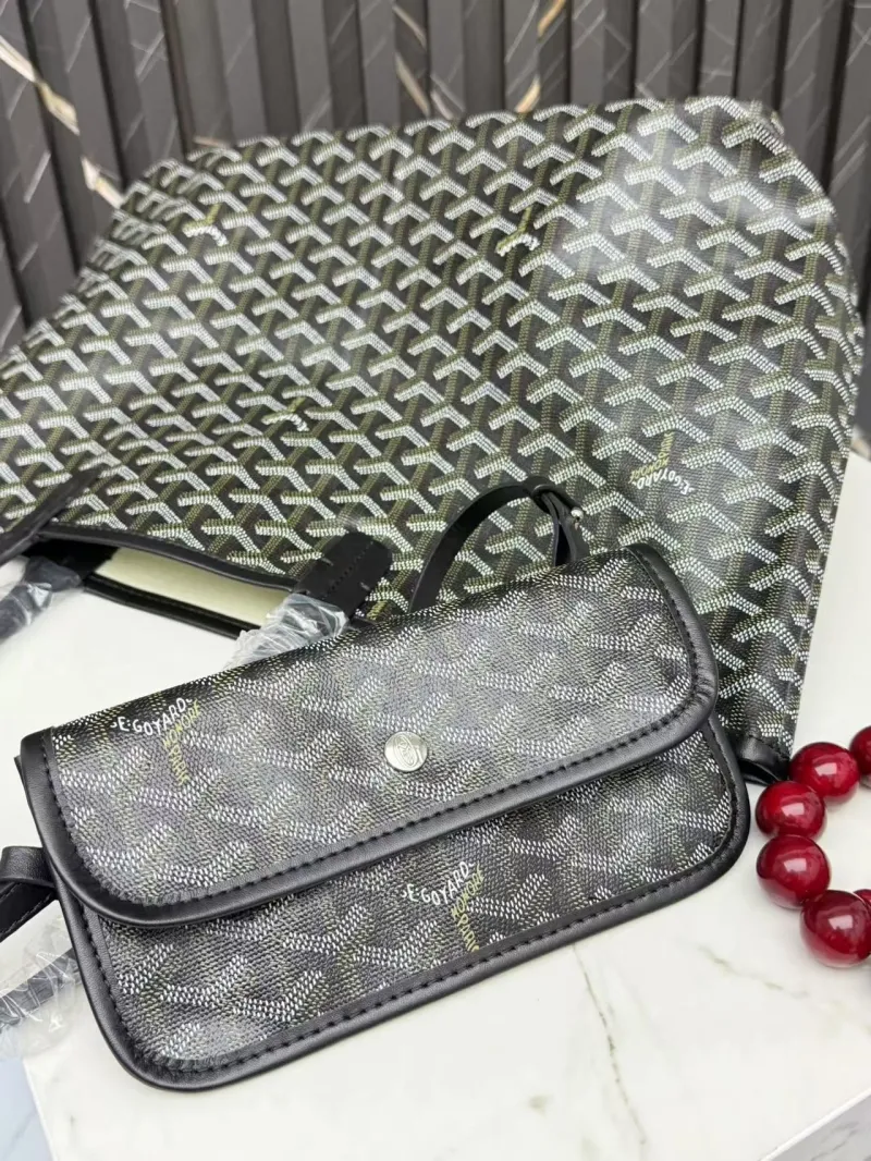 Goyard Black Tote Shopping Bag with Pouch - Image 4