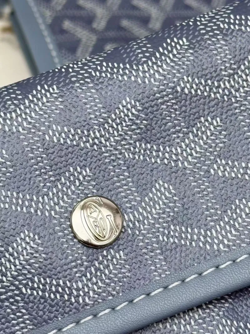 Goyard Light Blue Tote Bag with Pouch - Image 6