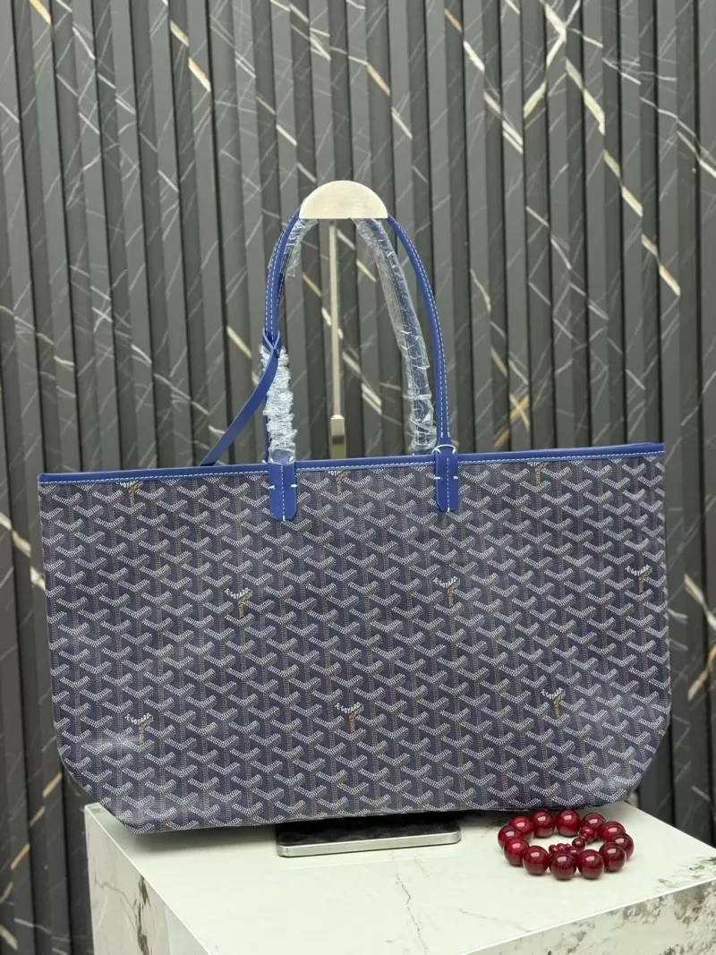 Alternative view of Goyard Blue Tote Bag with Pouch 396