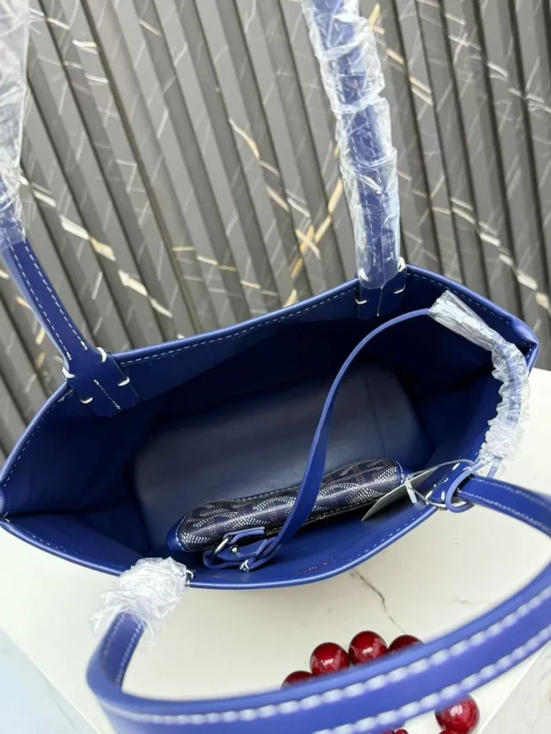 Goyard Blue Tote Bag with Small Pouch - Image 5