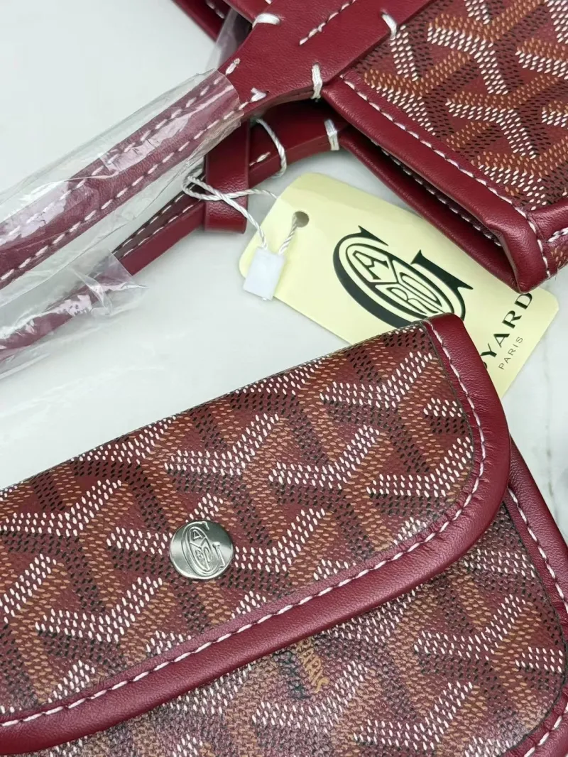 Goyard Red Tote Bag with Mini Pouch - Image 7