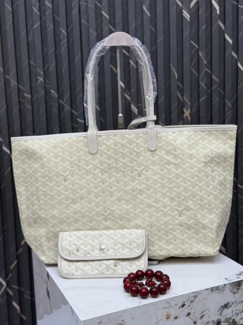 Goyard Cream Tote Bag with Pouch 411