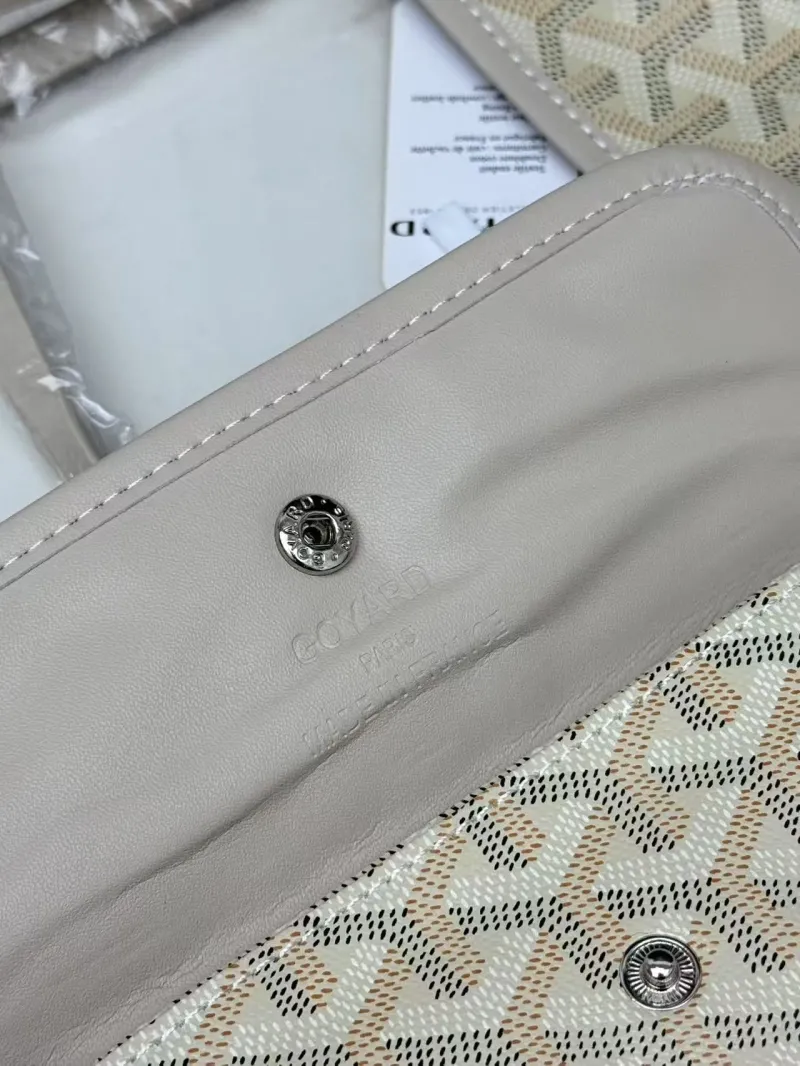 Goyard Cream Tote Bag with Pouch 411 - Image 8