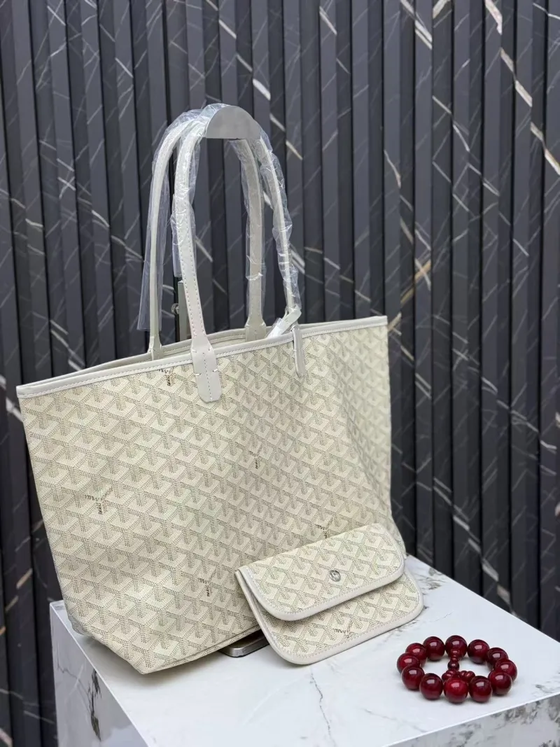 Goyard Beige Tote Shopping Bag with Pouch - Image 3