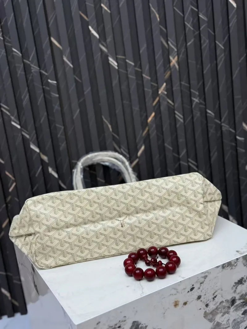 Goyard Beige Tote Shopping Bag with Pouch - Image 4